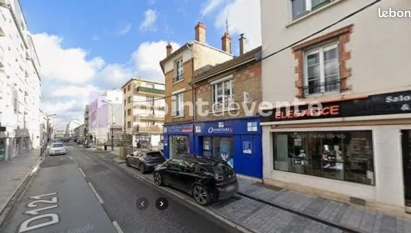 Commerce beauté/coiffure 28 m²