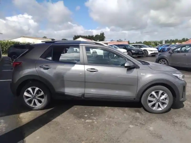 Kia Stonic 1.0 t-gdi 100ch active dct7 — photo 4