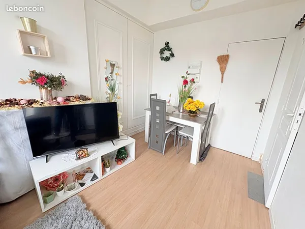 Studio 1 pièce 20 m²