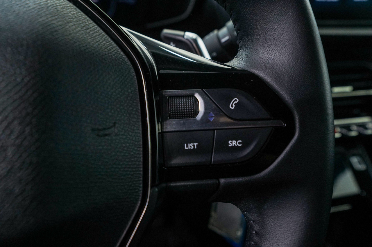 Peugeot 2008 — photo 18