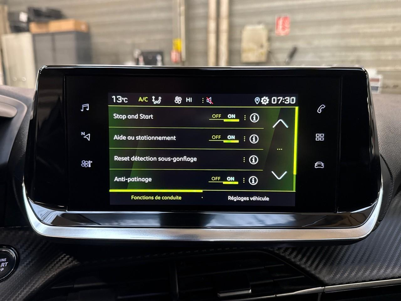 Peugeot 2008 1.2 puretech 130ch s&s allure eat8 7cv — photo 13
