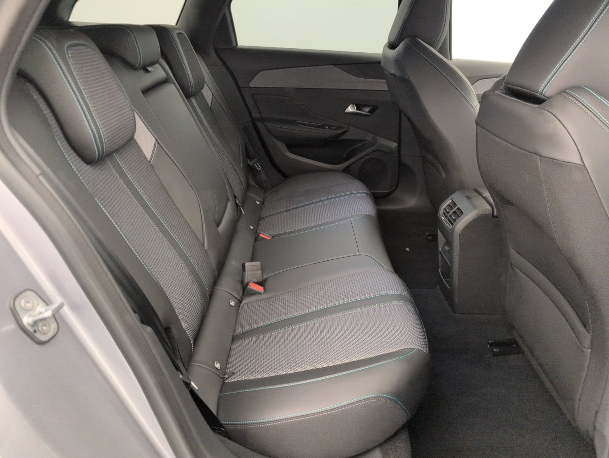 Peugeot 308 SW — photo 10