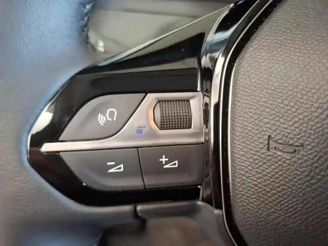 Peugeot 208 100 s&amp;s bvm6 — photo 63