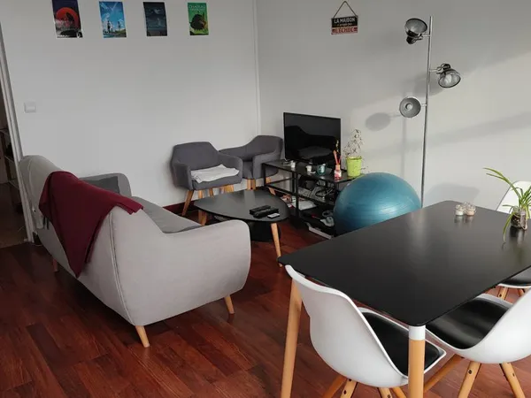Chambre dans colocation meublé