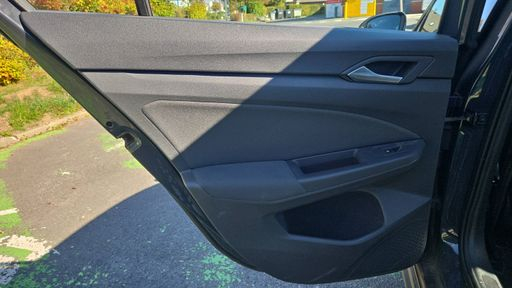 Volkswagen Golf 1.4 E-Hybrid 245 DSG6 - GTE – 2021 – 56925 km – Hybride rechargeable – Boîte Automatique — photo 24