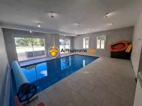 Maison 7 pièces 175 m²