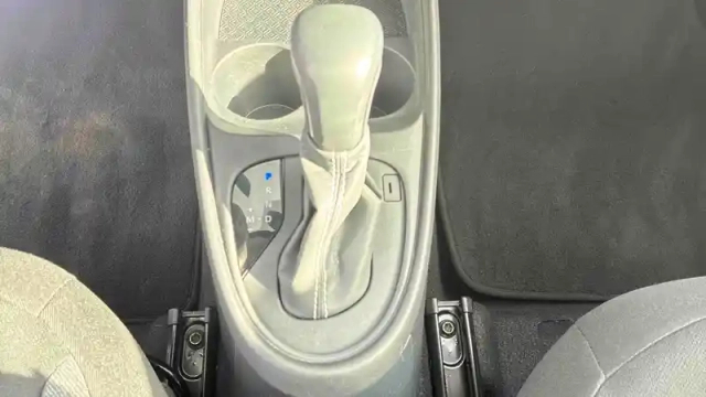 Toyota Aygo x 1.0 vvt-i 72 — photo 24