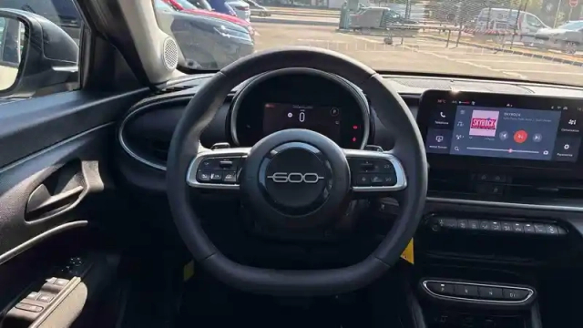 Fiat 600 t-gen 3 1.2 hybrid 110ch edct6 — photo 53