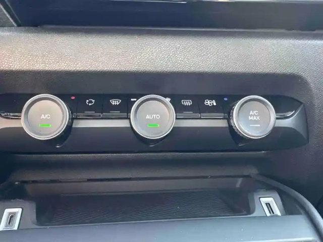 Citroën C4 130ch s&amp;s feel eat8 — photo 30