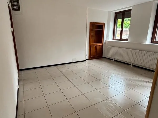 A Louer - Joli appartement T3 lumineux 80 m2 - 2 chambres - Jardin - TRELON - Disponible de suite -N