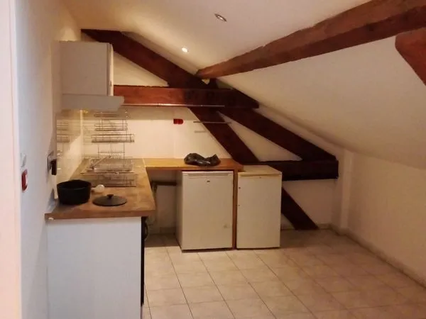 Chambre meublee individuelle au mois