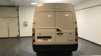 Renault Master F3500 L2H2 2.3 Blue dCi 135ch Confort Euro6 — photo 6