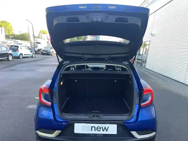 Renault Captur e-tech 145 - 21 — photo 14