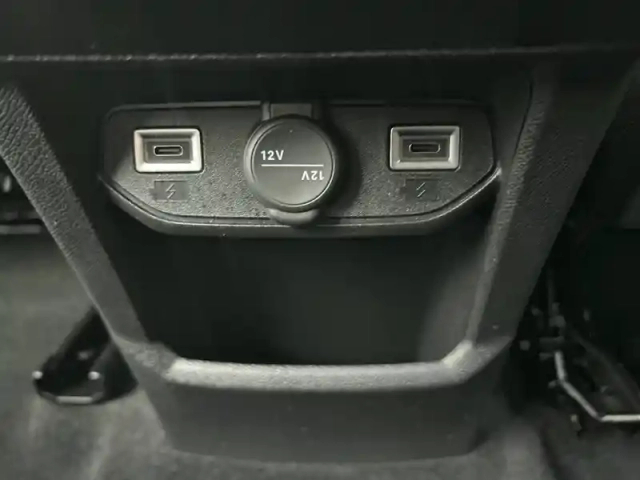 Peugeot 5008 hybrid 136 e-dcs6 — photo 45