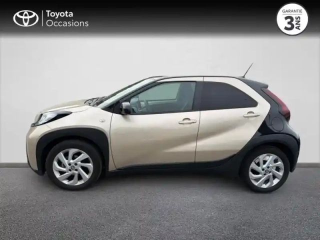 Toyota Aygo x 1.0 vvt-i 72ch design s-cvt — photo 3