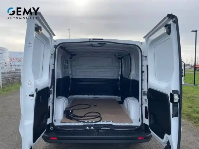 Renault Trafic e-tech electrique fgn l1h1 3t ac22 — photo 6