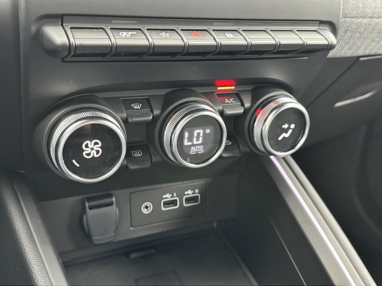 Renault Clio tce 90 ch gsr2 techno — photo 27
