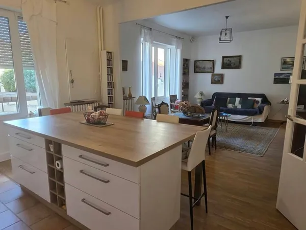Appartement 3 pièces 99 m²