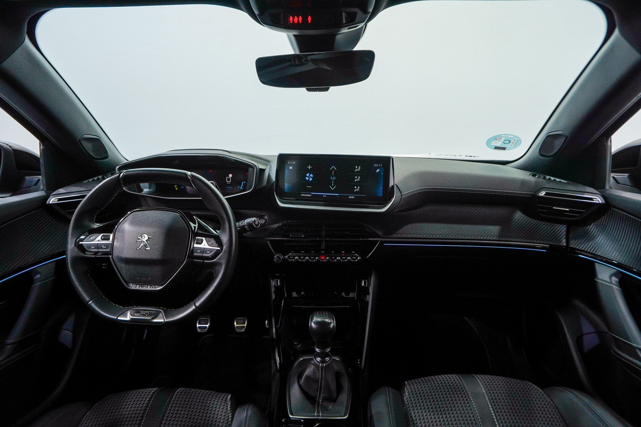 Peugeot 2008 — photo 11