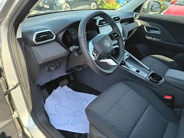 Mg Zs 1.5 l hybrid+ 197 ch — photo 6