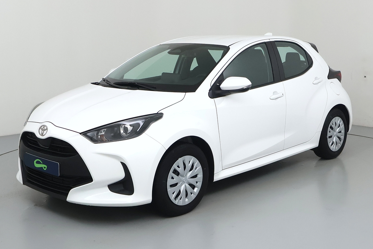 Toyota Yaris 4 — photo 1