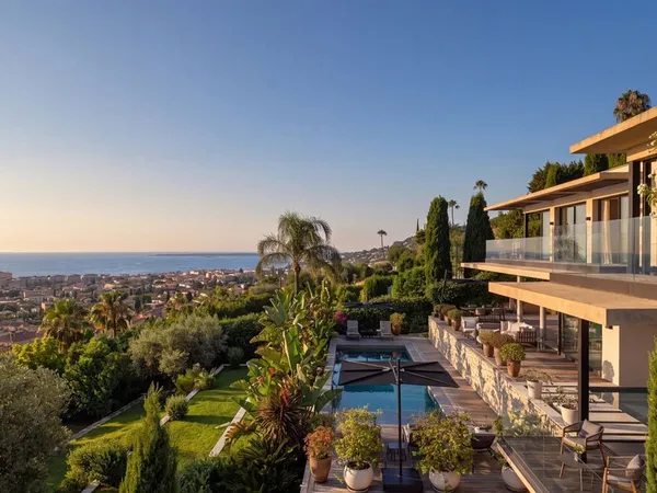 Villa 7 pièces 433 m²
