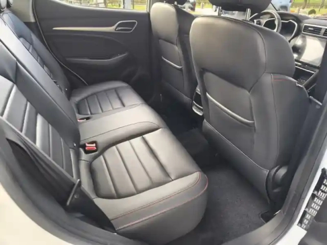 Mg Zs luxury 1.0 111 ch — photo 11