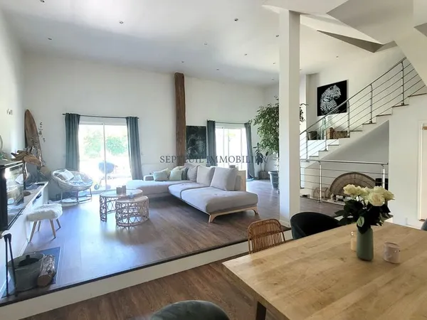 Maison 5 pièces 160 m²
