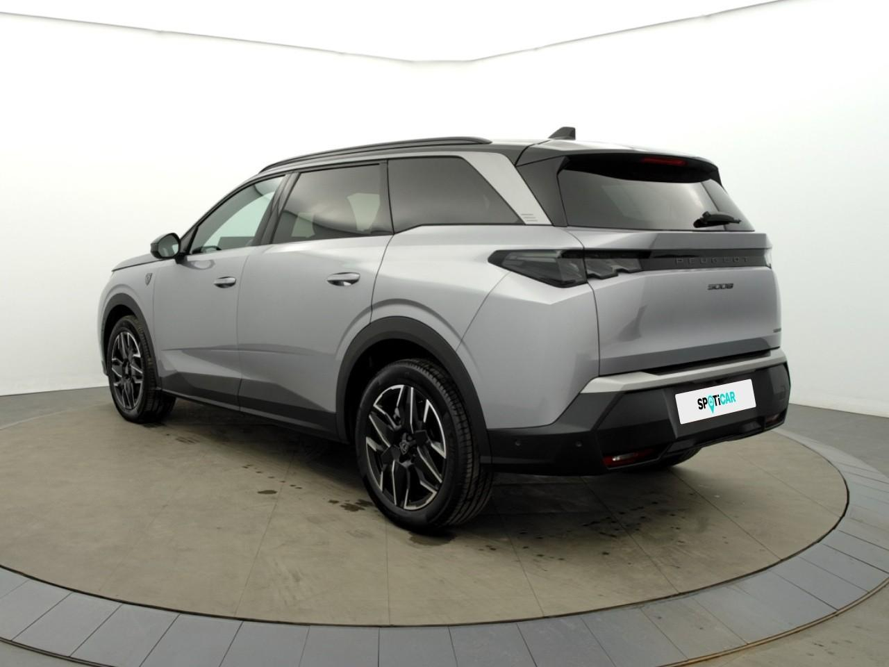 Peugeot 5008 hybrid 145 e-dcs6 gt — photo 3