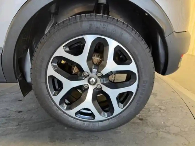 Renault Captur dci 90 edc — photo 44
