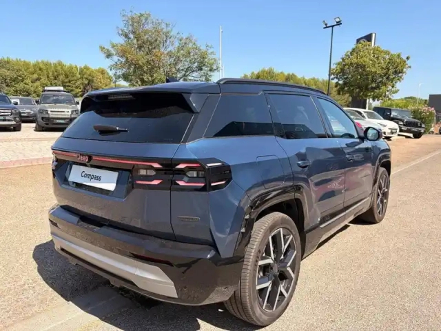Jeep Compass 1.6 turbo t4 225ch e-hybrid plug-in summit bvr7 — photo 8