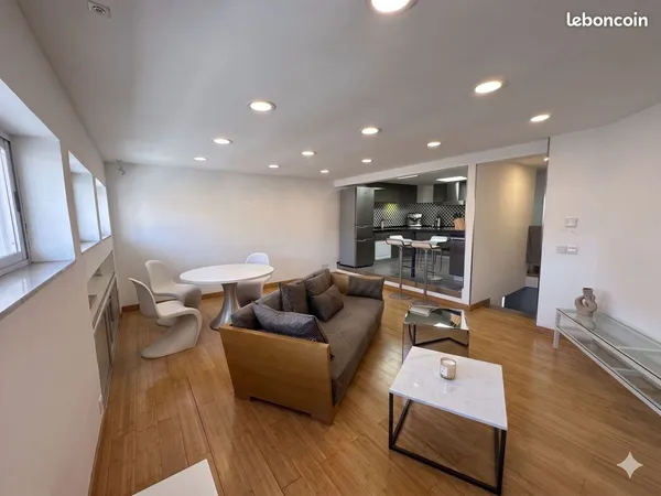 Appartement style loft 3 chambres garage