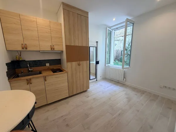 Appartement 1 pièce 14 m²