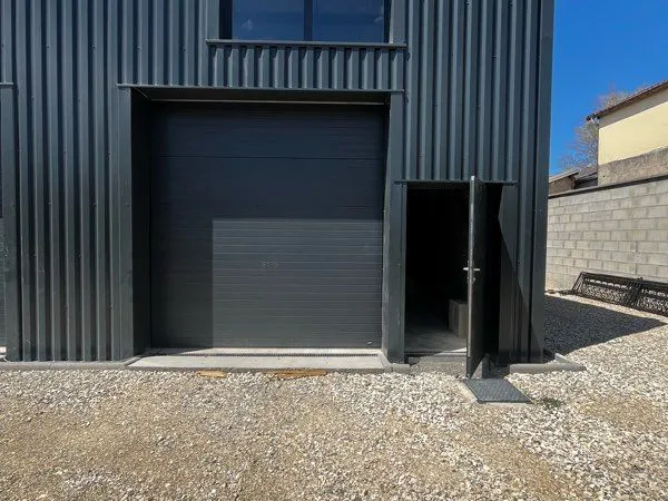 Local d’activité et entrepôt Location Mélisey   500€