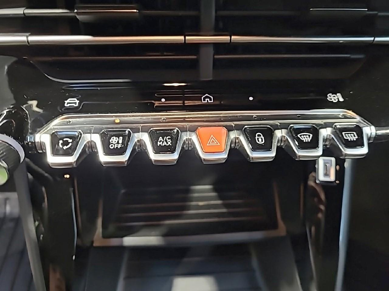 Peugeot 2008 puretech 100 s&s bvm6 active — photo 18