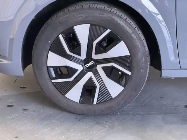 Dacia Sandero sce 65 gsr2 — photo 12