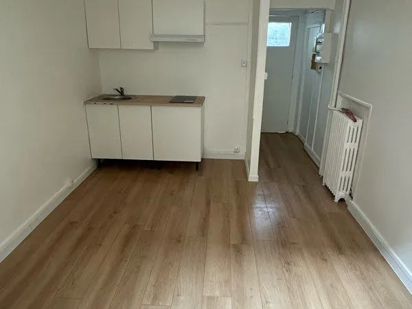 Studio rénover à vendre 17 m2