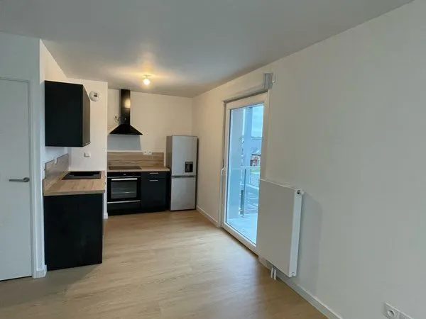 Appartement 3 pièces + balcon 16 m2