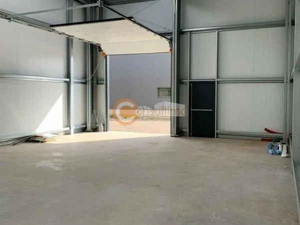 Local d'activité 95 m²