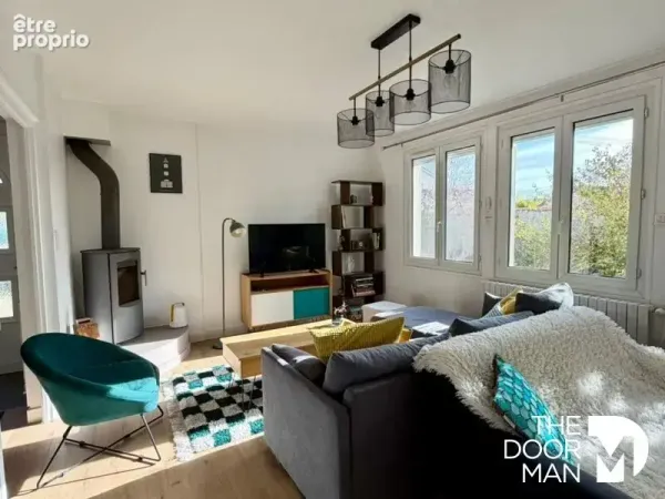 Maison 79000