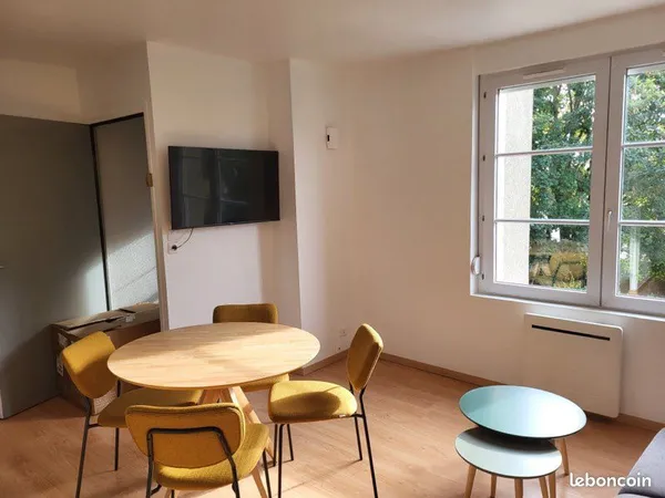 Location T2 meublé - centre NOYON
