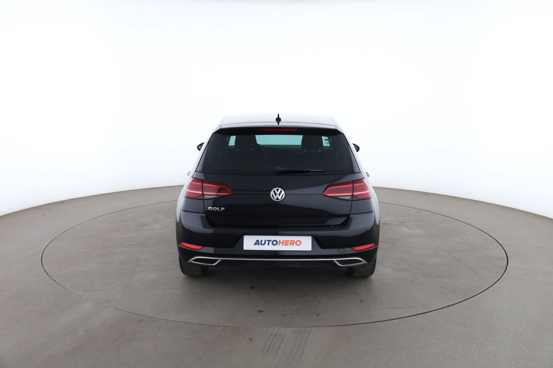 Volkswagen Golf VII 1.6 TDI BlueMotion Tech Carat DSG7 — photo 4
