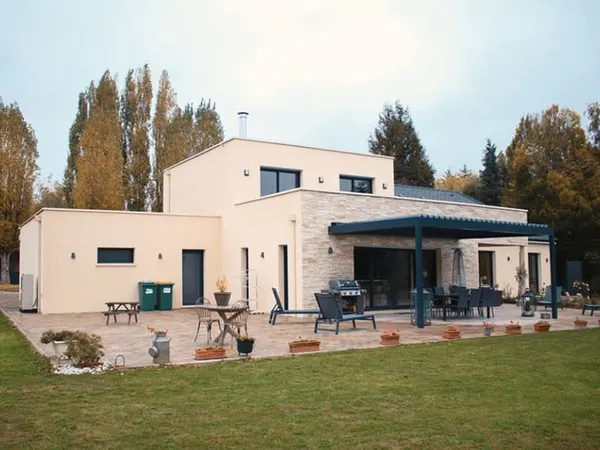 Maison 7 pièces 200 m²