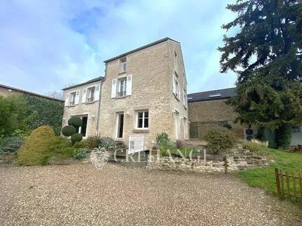 Maison 6 pièces 200 m²