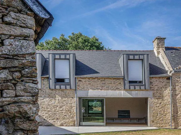 Maison 12 pièces 243 m²