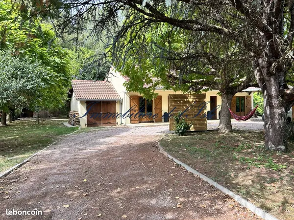 Maison 7 pièces 105 m²