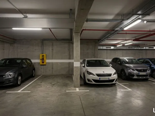 Place de parking sécurisée - Montigny-le-Bretonneux (78180) - à 5 min à pied de la gare