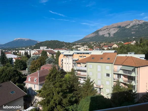 T4 lumineux avec vue panoramique, garage et ascenseur - Gap Centre 215 000