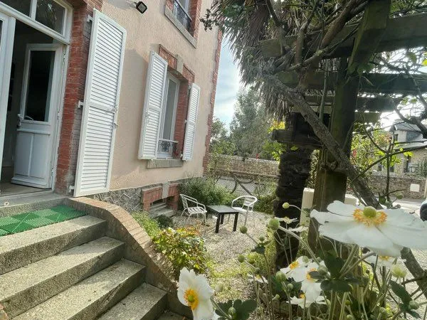 Appartement entièrement rénové avec jardinet à 300 m de la plage - Saint-Pair-sur-Mer