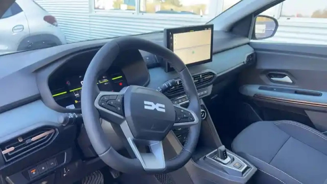 Dacia Sandero eco-g 120 auto — photo 51